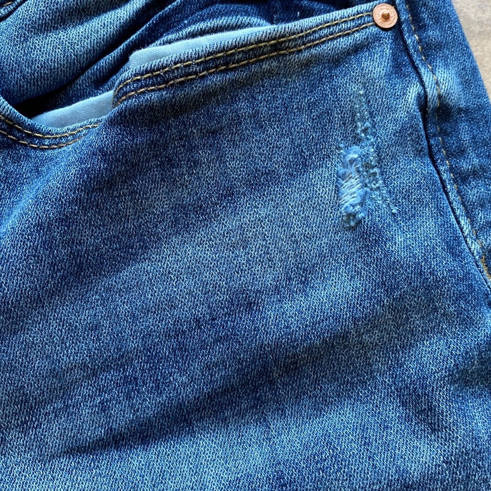Signature by Levi Strauss & Co High Rise Ankle Skinny Jeans - Picture 3 of 6